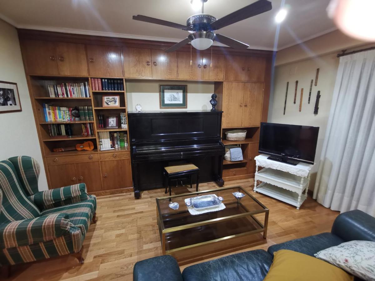 Comoda Vivienda En ウエスカ エクステリア 写真